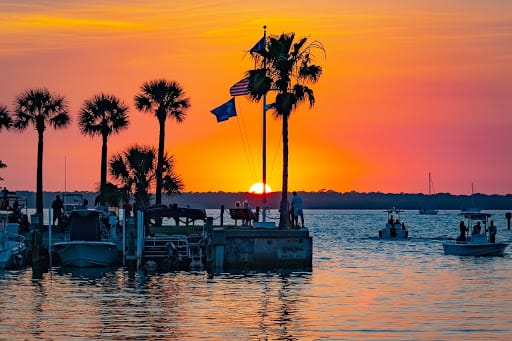 Dock and Dine: 10 Tampa Bay Area Restaurants to Visit by Boat