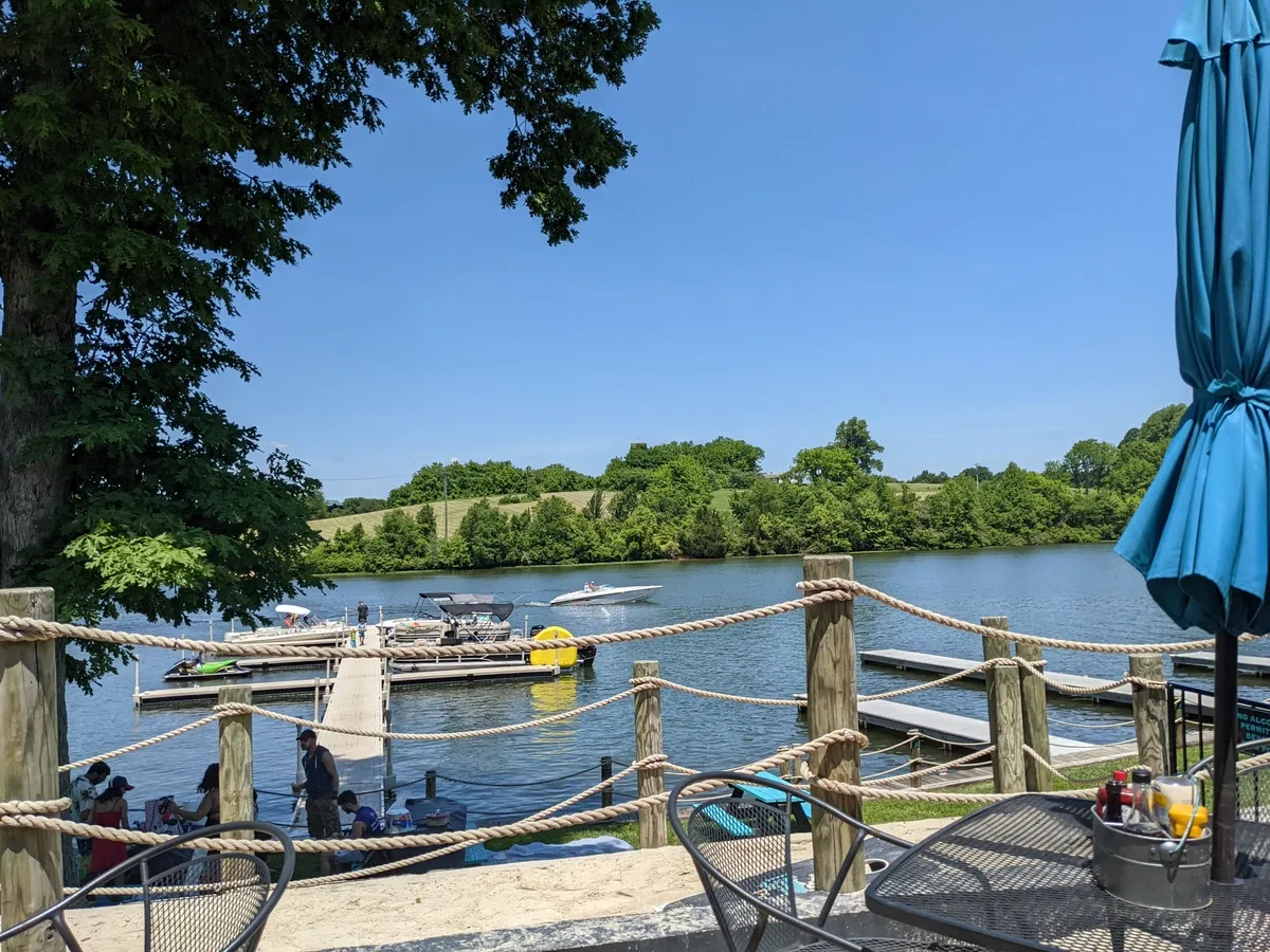 Dock and Dine: Restaurants to Visit by Boat on Lake Anna, Virginia