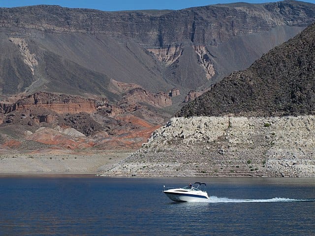 City Guides: Things to do While Boating in Lake Mead, Nevada/Arizona