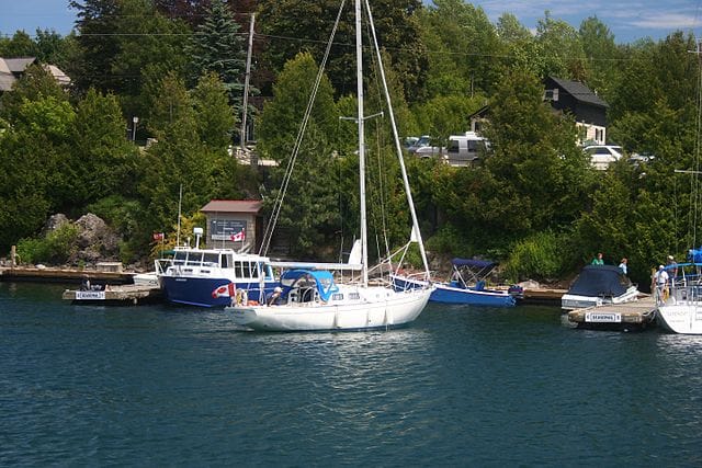 City Guides: Things to do While Boating in Tobermory, Ontario, Canada