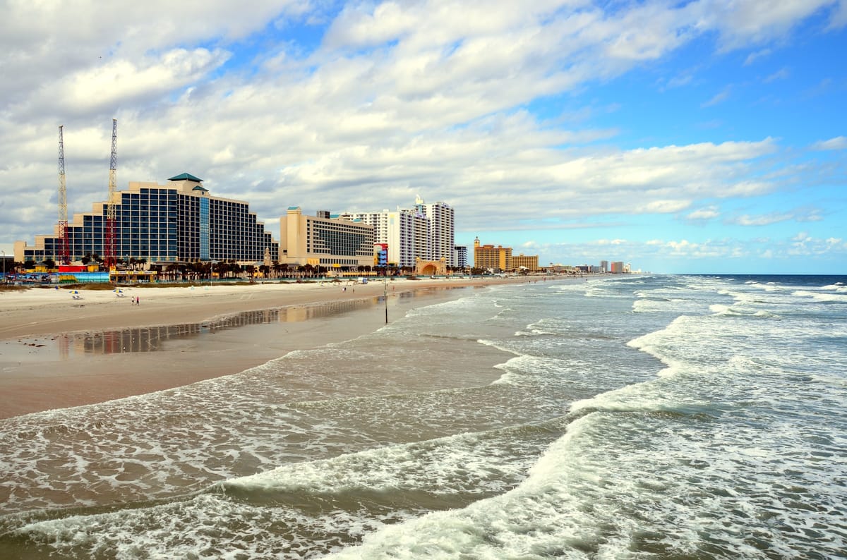 City Guides: Things to do While Boating in Daytona Beach