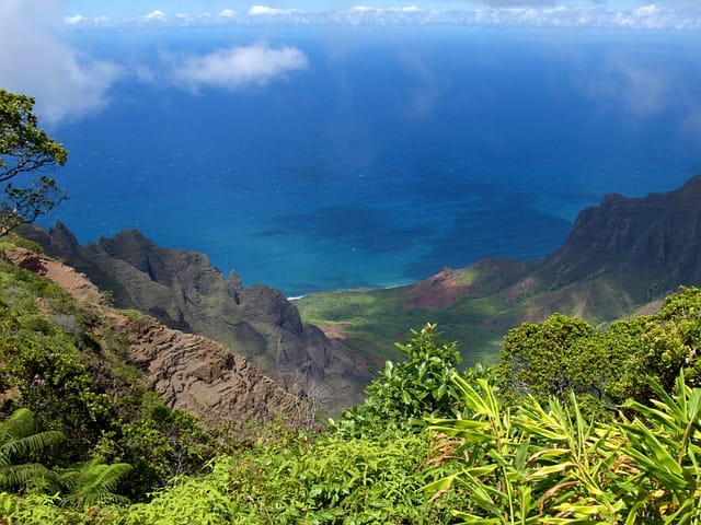 City Guides: Things to do While Boating in Kauai, Hawaii