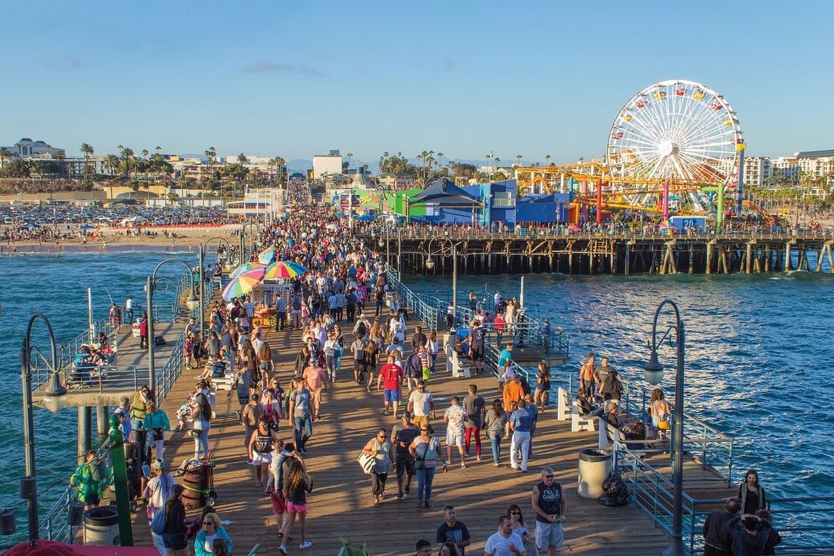 City Guides: Things to do While Boating in Santa Monica, California