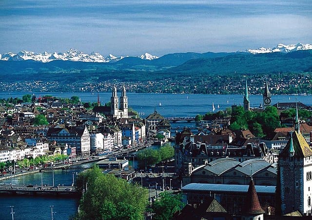 City Guides: Things to do While Boating in Zurich, Switzerland