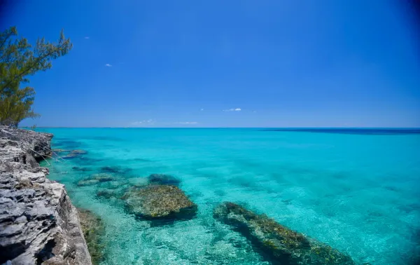 City Guides: Things to do While Boating on Cat Island, Bahamas