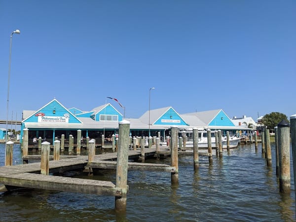 Dock and Dine: 7 Restaurants to Visit by Boat in Kent Island, Maryland