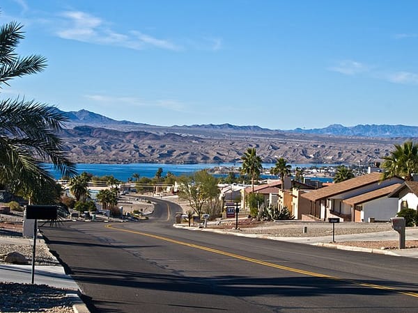 City Guides: Things to do While Boating in Lake Havasu City, Arizona