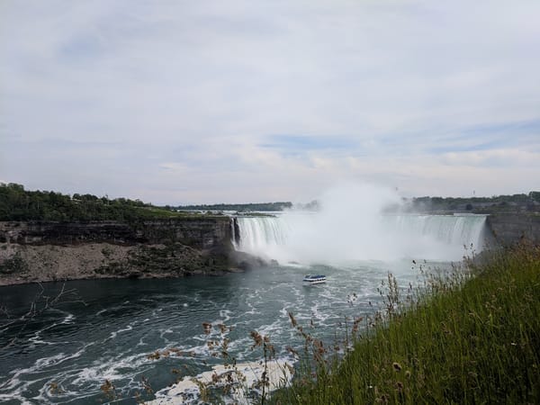 City Guides: Things to do While Boating in Niagara Falls, Canada