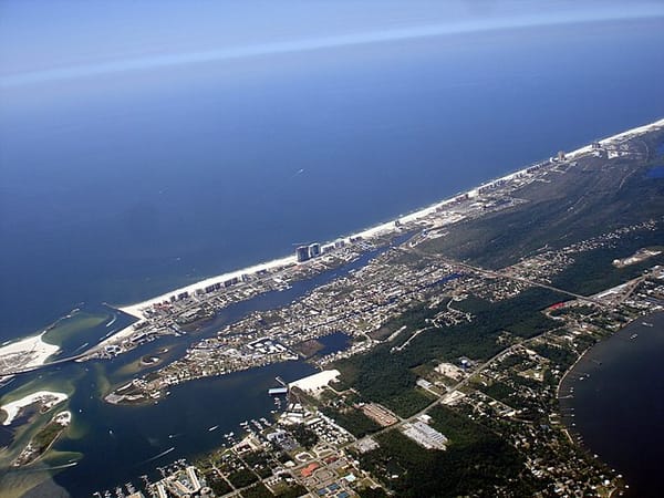 Dock and Dine: Five Orange Beach, Alabama Restaurants to Visit by Boat