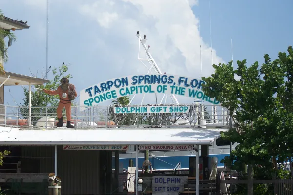 Dock and Dine: 6 Restaurants to Visit by Boat in Tarpon Springs, Florida