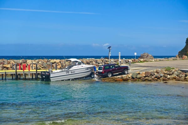 Down by the Dock: Boat Launching and Retrieval Tips