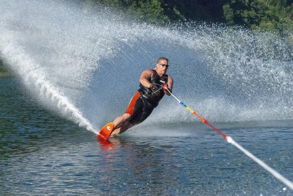 Tips for Towing Tubes, Water Skis and Wakeboards