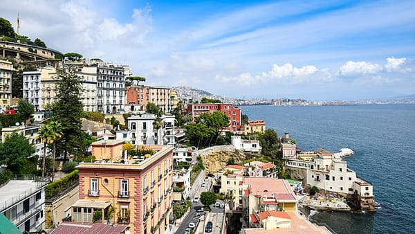 City Guides: Things to do While Boating in Naples, Italy