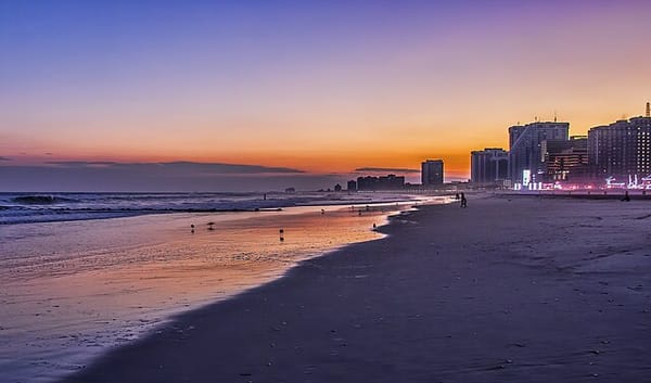 Dock and Dine: Restaurants to Visit Via Boat in Atlantic City, New Jersey