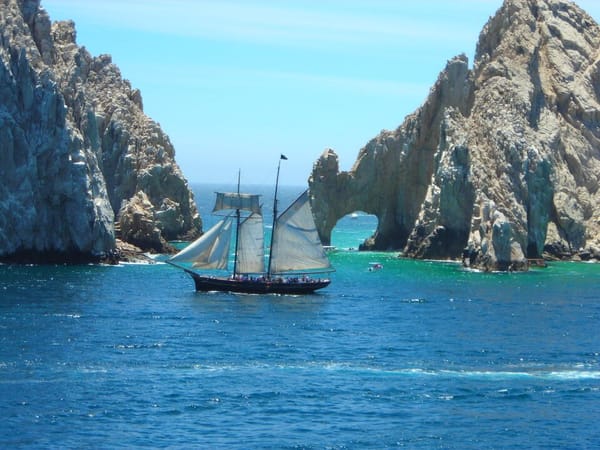 City Guides: Things to do While Boating in Cabo San Lucas, Mexico